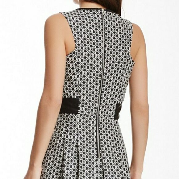 𝅺Walter Baker W118 Faux Leather Trim Bianca Dress Womens Fashion Dress Large - Picture 2 of 8